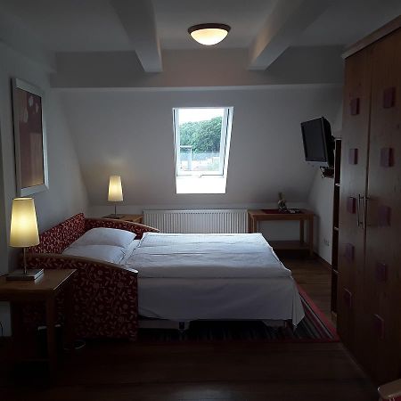 Hotel Landgasthof "Zur Post" Koenigstein  Exterior foto